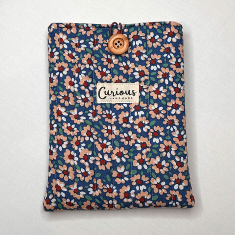 Kindle Sleeve - Sybil with Cream Inner